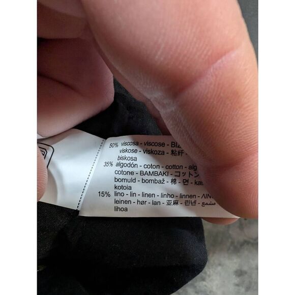 NWT Zara Women's High-Waisted Pleated Shorts Black XS - Picture 4 of 6